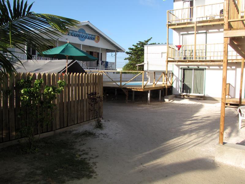 Pedro'S Hotel & Inn San Pedro  Ngoại thất bức ảnh