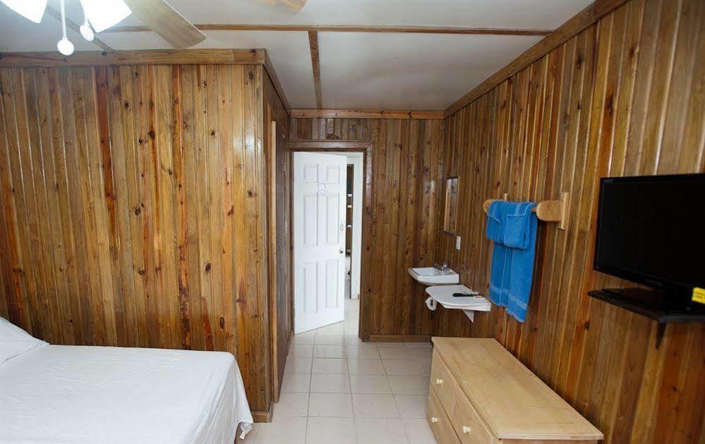 Pedro'S Hotel & Inn San Pedro  Ngoại thất bức ảnh