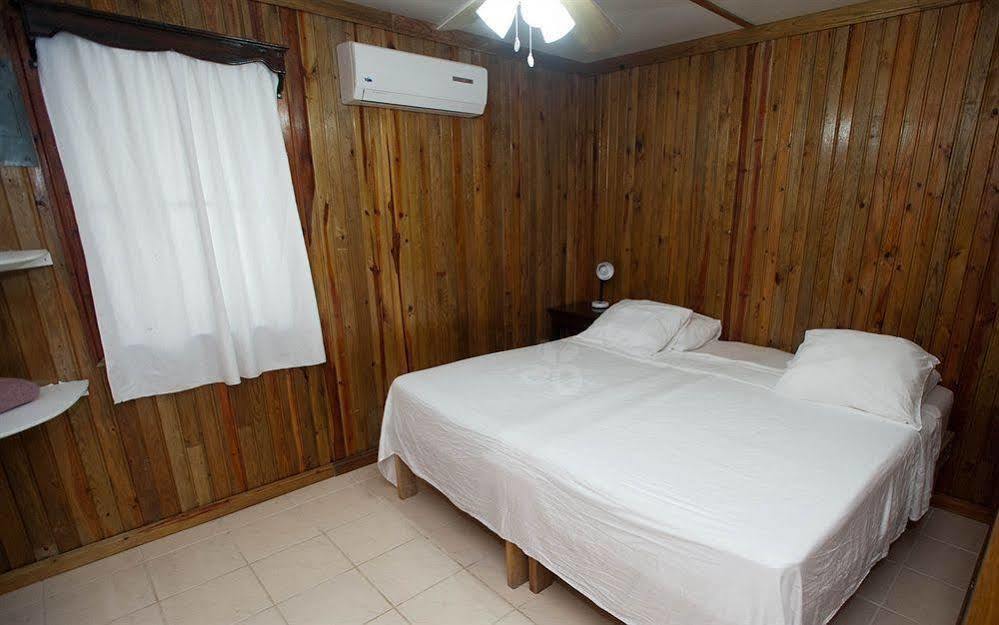 Pedro'S Hotel & Inn San Pedro  Ngoại thất bức ảnh